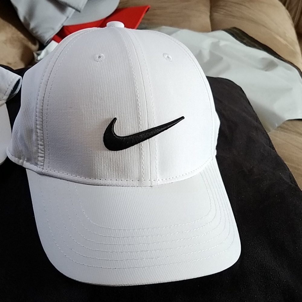 2 for sale $8 each big boysNike youth baseball hat